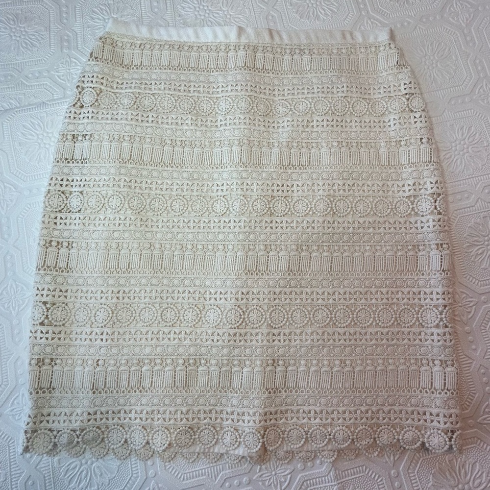 Tommy Hilfiger Cream Crochet Lace Pencil Skirt Sz 8 EUC